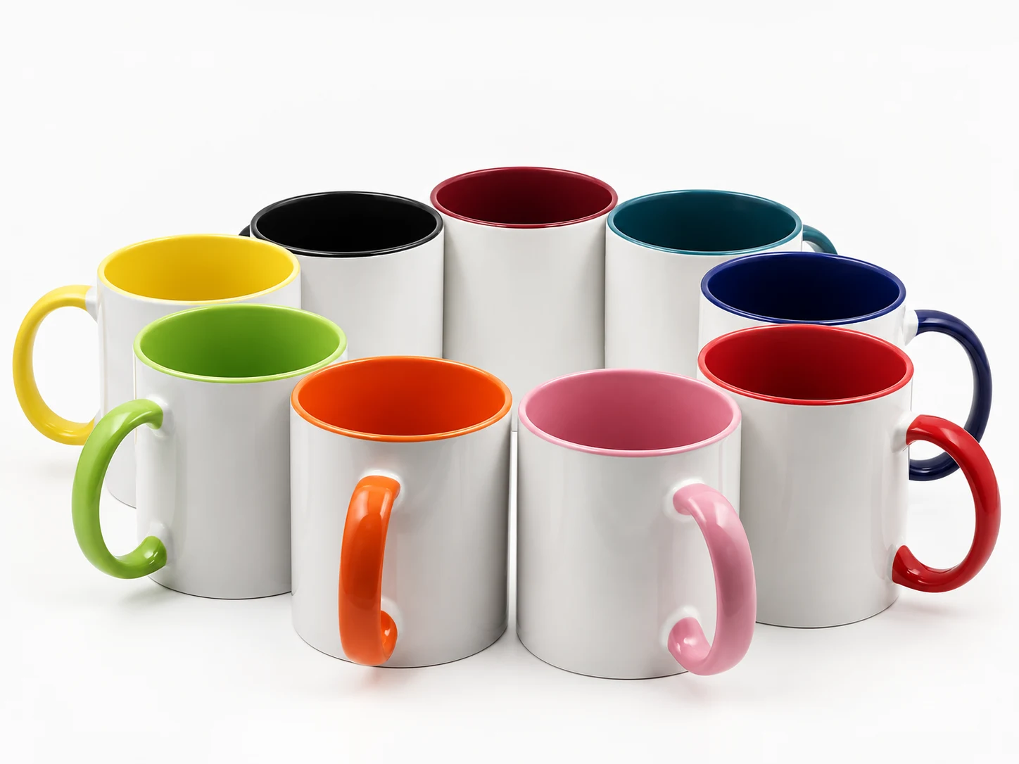 Mugs blancos para personalizar, con interiores y asas de colores